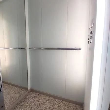 A 120 Metros De La Playa Apartment *